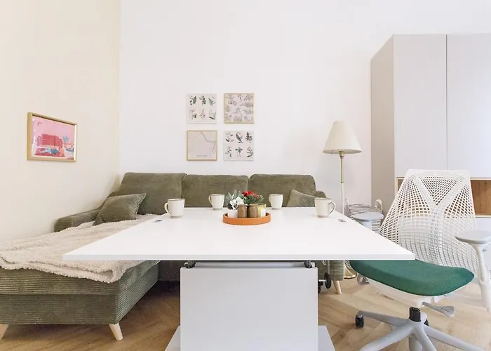 Apartment Renovated With Terrace *
