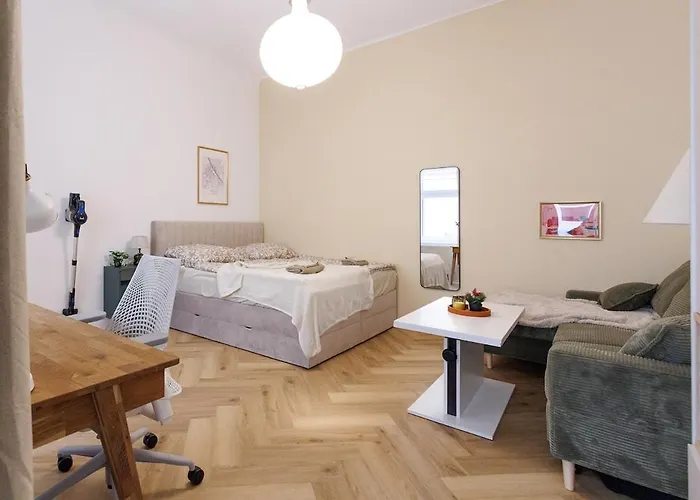 Renovated With Terrace Apartment Vienna